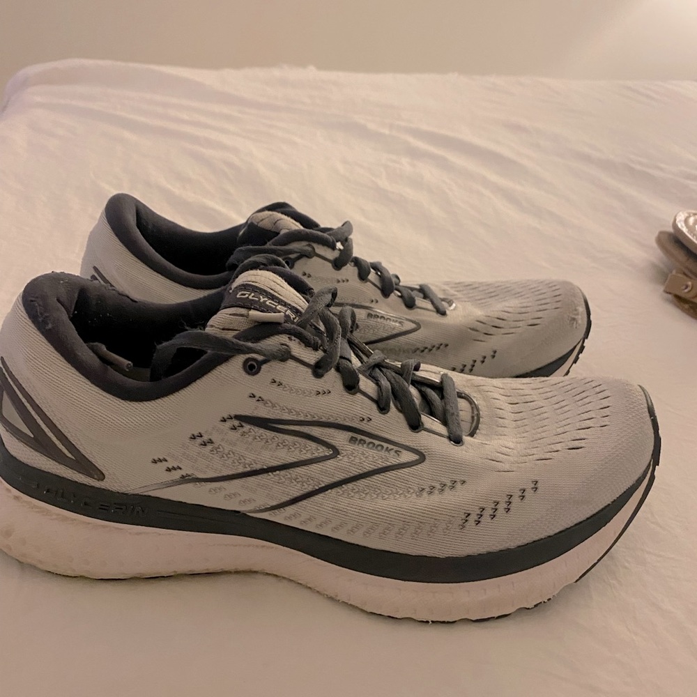 COPY - WOMENS BROOKS GLYCERIN size 8.5
